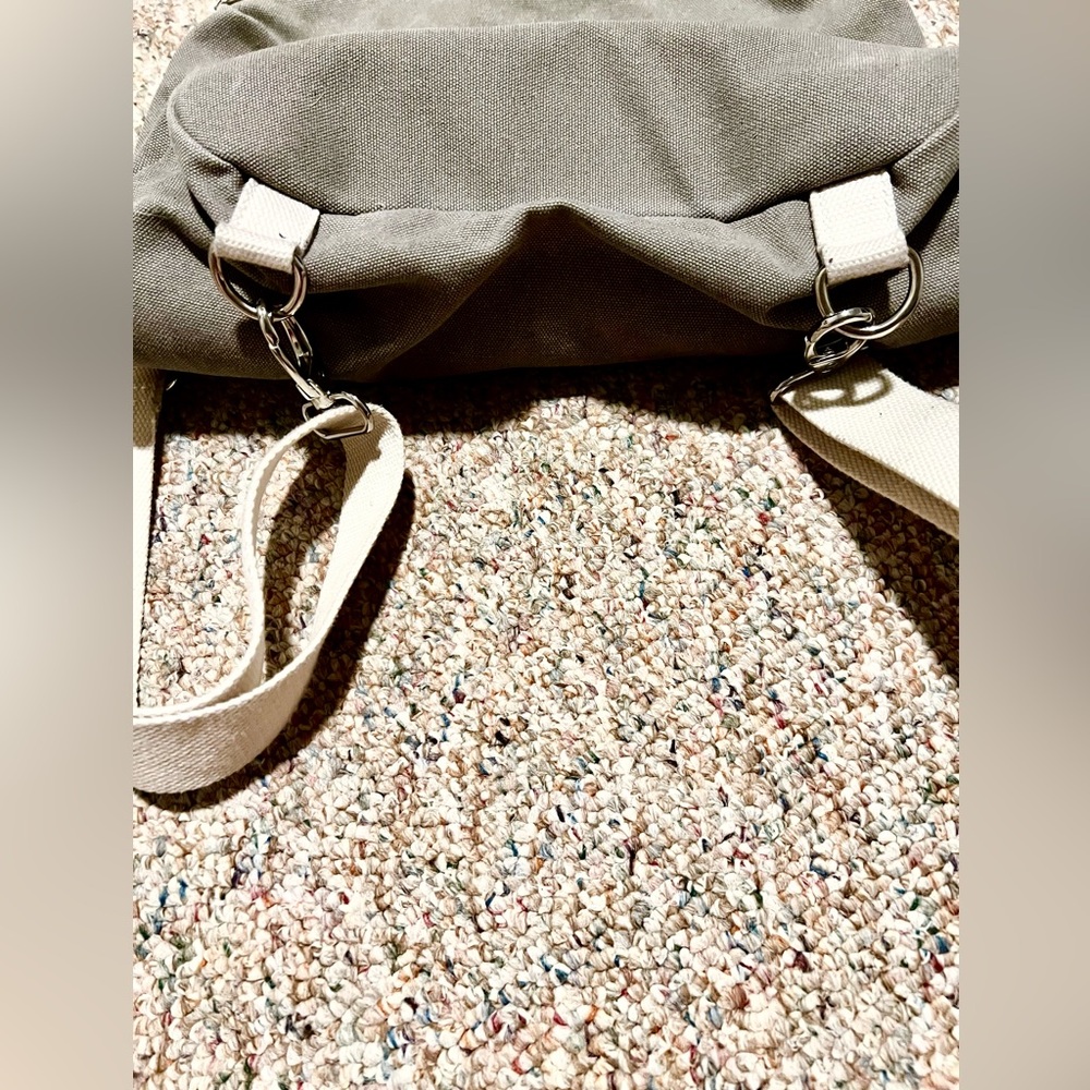 Stylish Olive Green Backpack With Patterned Pocket - image 2